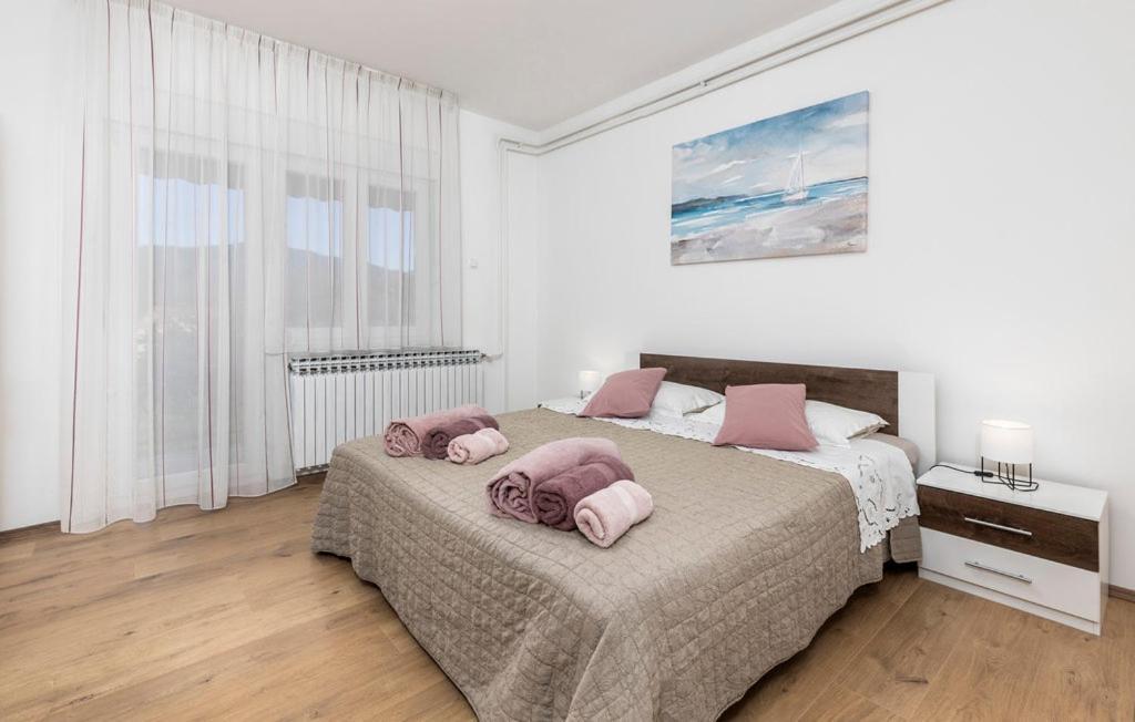 Nora Apartment